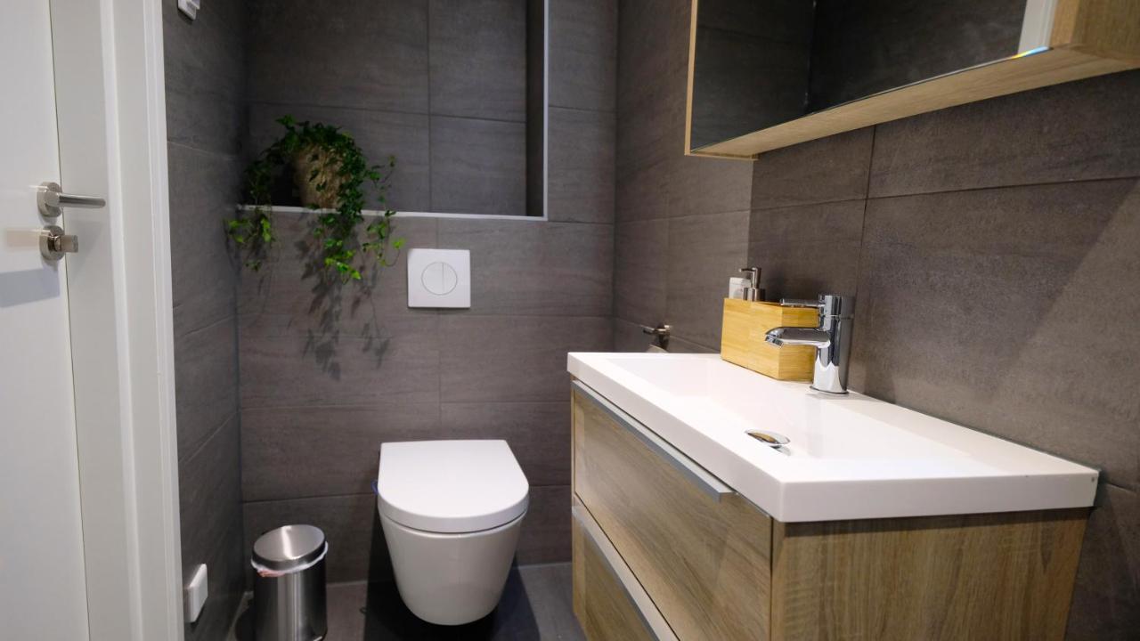 Spacious 65M2 Apartment In The Centre Of Eindhoven - R65B المظهر الخارجي الصورة